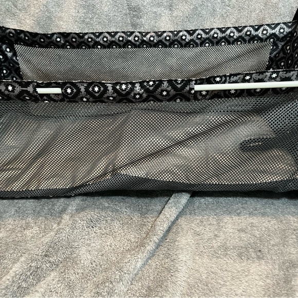 Monbebe Diaper Backpack with Bassinet Changing Station - Picture 9 of 13